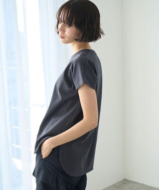 UNFILO BEAUTY FORM ロゴ刺繍フレンチスリーブTシャツ チャコール[ロゴ小]