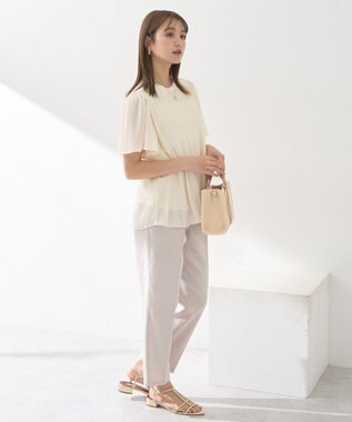 earth music&ecology マジョリカプリーツ半袖ブラウス Ivory