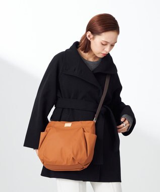 Y'SACCS 【ナイロンタフタ】トラベルショルダー キャメル