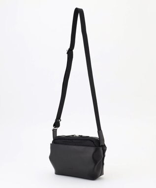 Y'SACCS シルキーリュクスショルダーバッグ ブラック