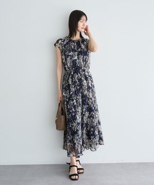 YECCA VECCA 【追加生産】フラワー柄シアープリーツワンピース