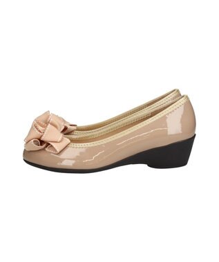 Bridget Birkin ＜3E＞【Bridget Birkin Walk】ステッチリボンウォーキングパンプス ベージュエナメル