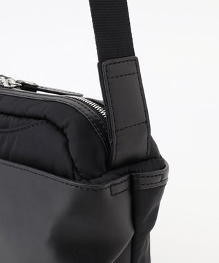 Y'SACCS シルキーリュクスショルダーバッグ ブラック