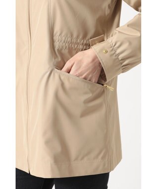 DAKS フーデッドライトタフタブルゾン ベージュ
