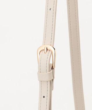 LA BAGAGERIE ランダムプリーツショルダーバッグ タテ アイボリー