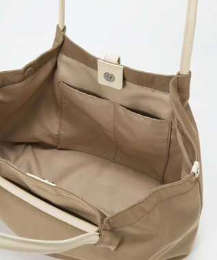 TOPKAPI 【TREASURE TOPKAPI】ナイロン センターベルト トートバッグ　A4 / 軽量 / 肩掛け グレージュ