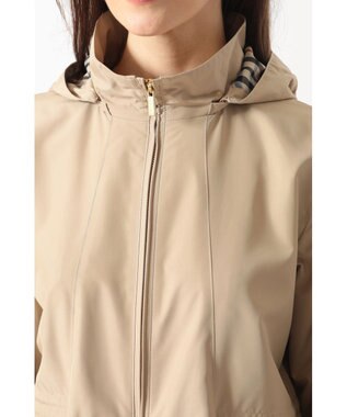 DAKS フーデッドライトタフタブルゾン ベージュ