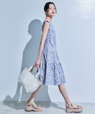 TOCCA CROSSING RIBBON SPORTS SANDALS サンダル ベージュ系