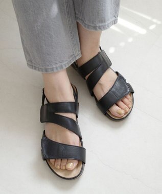 Pointer 本革 バックストラップサンダル ブラック
