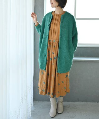 muuc 〈遠州織物の工場で作られた上質なコットンウール生地〉隠しウェスト紐有り ノーカラー ナタチュウムの花刺繍 ワンピース イエローオレンジ