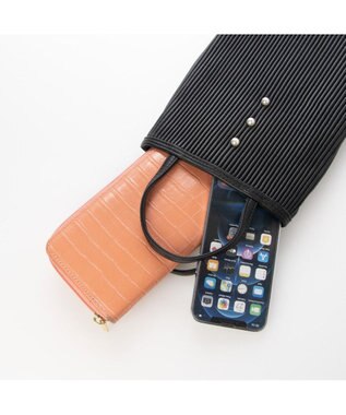 UNBILLION 【テレビ ドラマ着用アイテム】ペルケ perche / シーププリーツパール付き2wayミニショルダー ブラック