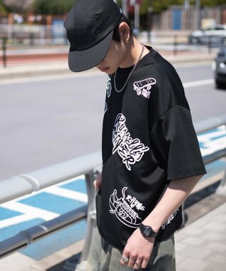 WEGO アクセ付きラフガキグラフィックT（SS） ブラック