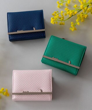 tsumori chisato CARRY クロスエンボス 3つ折りミニ財布