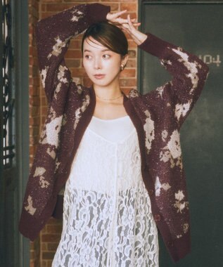 earth music&ecology フラワージャガードラメシャギーカーディガン Bordeaux