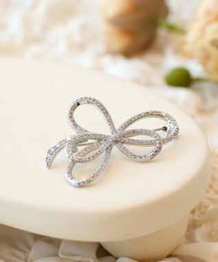 Tiaclasse クロスリボンデザインブローチ シルバー