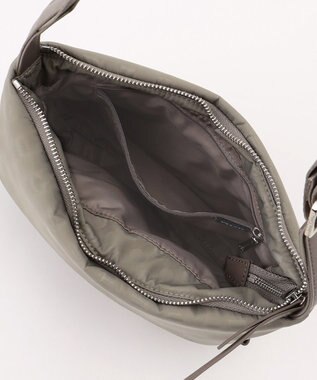 Y'SACCS はっ水ドットジャカード リサイクルレザーコンビ ショルダー グレージュ