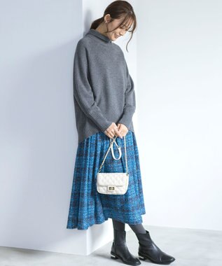 組曲 キルティングショルダーバッグ パールホワイト系