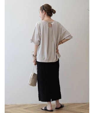 AMERICAN HOLIC 接触冷感バックタック袖折り返しカットプルオーバー Gray Beige