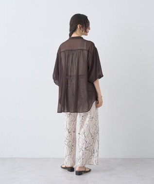 earth music&ecology バルーンスリーブシアーシャツ Brown