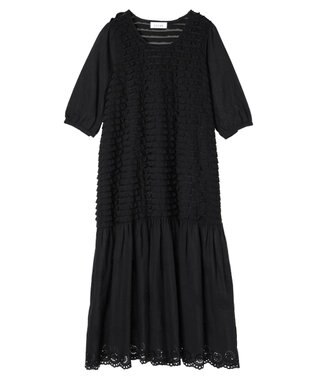 Green Parks ■ＥＳＣＡＲ　ウェーブカット×ローン刺繍ワンピース Black
