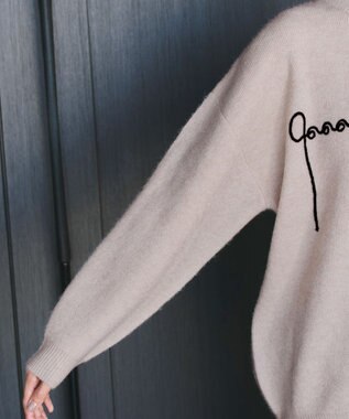 Tiaclasse 【洗える】テープ刺繍ロゴニットトップス ベージュ