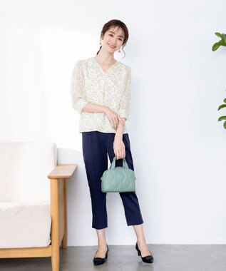 Tiaclasse L 【洗える】花柄Vネックブラウス ホワイト