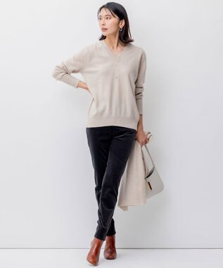 23区 【洗える】23区DENIM ベルベットストレッチ スキニーパンツ スレート