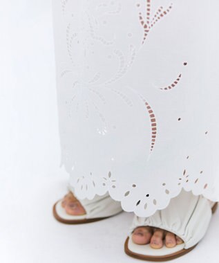 BEIGE， 【洗える】GALLERIA / コットンエンブロイダリーIラインスカート White