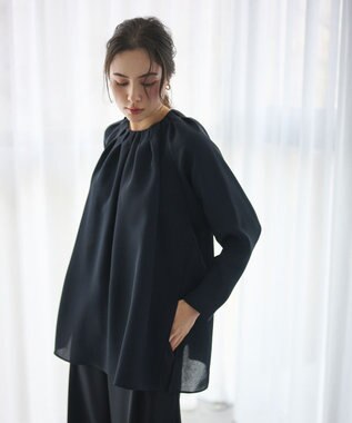 【洗濯機可能】タックネックブラウス