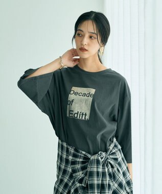 YECCA VECCA ヴィンテージ風箔プリントロゴTee Gray