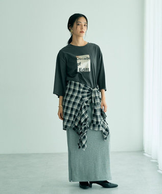 YECCA VECCA ヴィンテージ風箔プリントロゴTee Gray