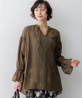 23区 【先行予約】リネンミックスシアースラブ ギャザーブラウス