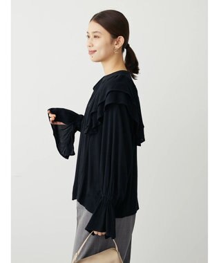 Green Parks ・Ｐｅｔｉｔ　Ｆｌｅｕｒ　ラッフルショルダーブラウス Black