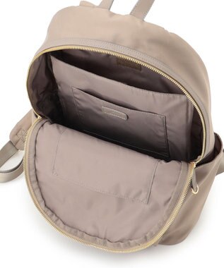 23区 【撥水加工/新色追加】ナイロン リュック ベージュ系