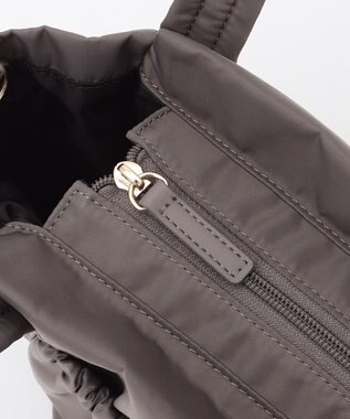 TOCCA 【WEB＆一部店舗限定】【撥水・サスティナブル素材】SOSTA MINIBAG ミニバッグ グレージュ系