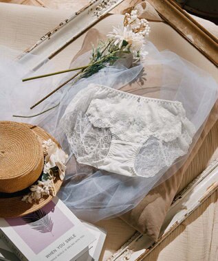 San-ai Resort（三愛水着楽園） エレガントコレクション【2503】デザインバックレースショーツ ホワイト