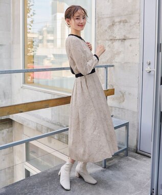 Tiaclasse L 【安田美沙子さん着用・新色/XSサイズ追加・洗える】フラワープリント配色ワンピース ベージュ