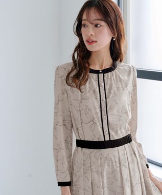 Tiaclasse L 【安田美沙子さん着用・新色/XSサイズ追加・洗える】フラワープリント配色ワンピース ベージュ