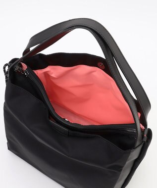 Y'SACCS 【大人のおしゃれ手帖10月号掲載】市川実和子×Y'SACCS　ナイロンすっきりトート ブラック