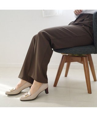 Pointer 日本製 本革バックルパンプス トープ