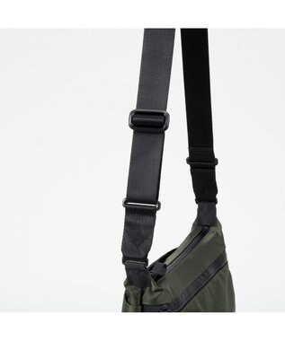 ACE BAGS & LUGGAGE ace. ラグマスター2 ショルダーバッグ  B5サイズ 17766 エース カーキ