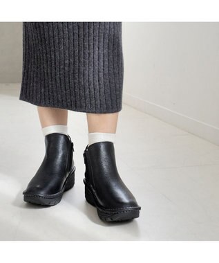 Pointer 本革超軽量サイドゴアショートブーツ ブラック