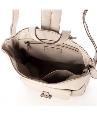 UNBILLION アトランタ ATLANTA / やぎ革軽量ボックス型リュック ベージュ