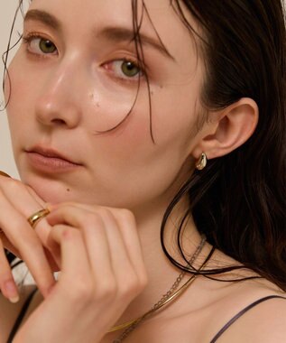 Phoebe 〈金属アレルギー対応〉パフメタルピアス　ゴールド/ニッケルフリー ゴールド