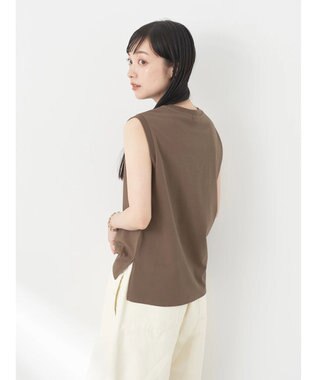 earth music&ecology ノースリーブカットソー（汗じみ防止） Brown