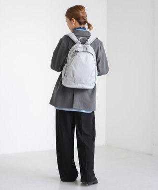 ACE BAGS & LUGGAGE W&.Day/Night アウリンコ ラウンドリュック B5 11.0インチタブレット 15173 ダブルアンドデイナイト アイスグレー