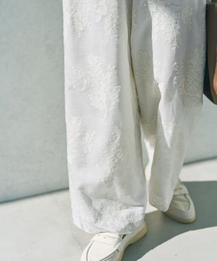 UNFILO 【ウエストゴム】ボタニカル エンブロイダリー パンツ エクリュ