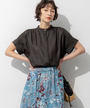 23区 【先行予約】リネンライクグロッシー バンドカラー ブラウス