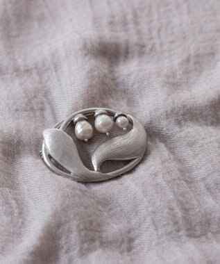 Pisceans メイリリーブローチ マットシルバー