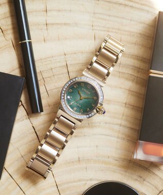 CITIZEN 【替えバンド付きウオッチ】スズランの葉の重なりを深みのあるグラデーションで表現した２way Model　CITIZEN L ウォームゴールド